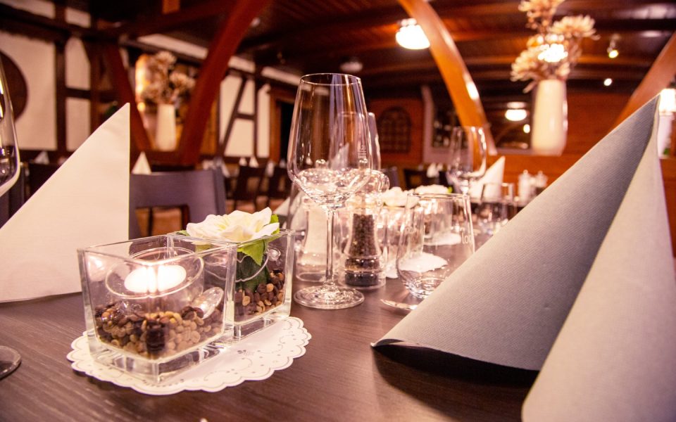 Gedeckter Tisch im Restaurant Im Fass